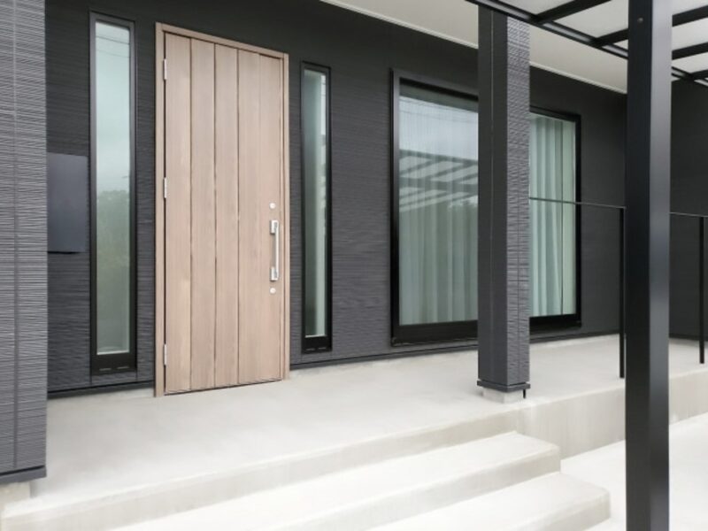 横浜でLIXILの玄関ドアに交換するなら│使える4つの補助金とは