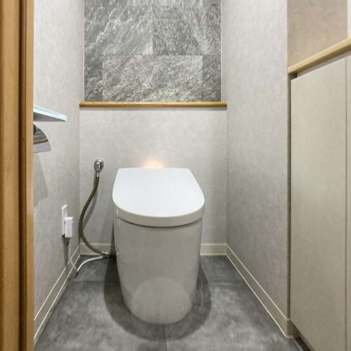 スペースを有効活用！シンプル＆上質なトイレリフォーム〈横浜市港北区〉