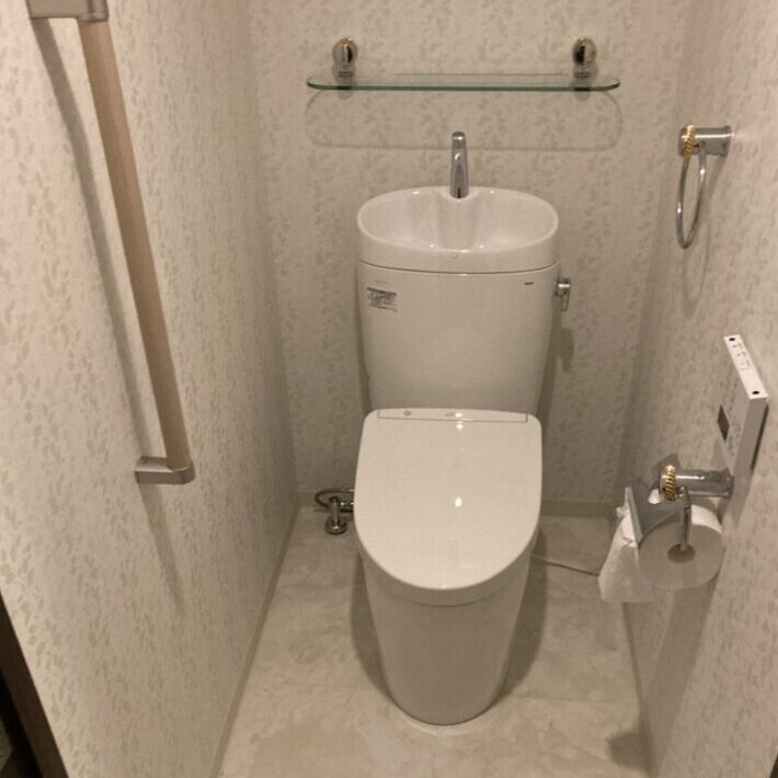 こだわりの内装で、汚れの目立ちにくいスッキリとしたトイレ空間に変身〈横浜市青葉区〉