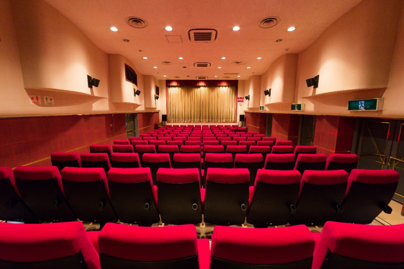 雨の日のおすすめスポット～横浜のミニシアター「ジャック＆ベティ」のご紹介～