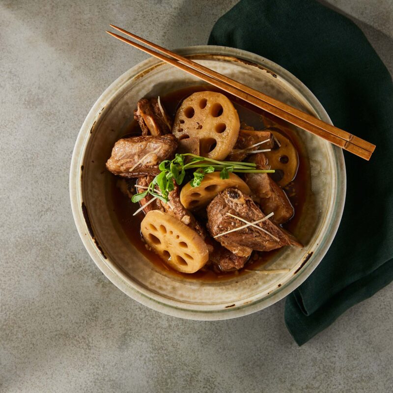 【Leggieroレシピ】お肉のホロホロ食感がたまらない！～豚スペアリブの黒酢はちみつ醤油～