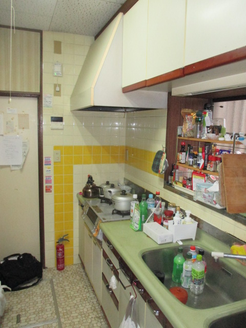 kitchen_before