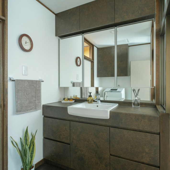 造作洗面リフォームで自分だけの美とくつろぎスペースを実現