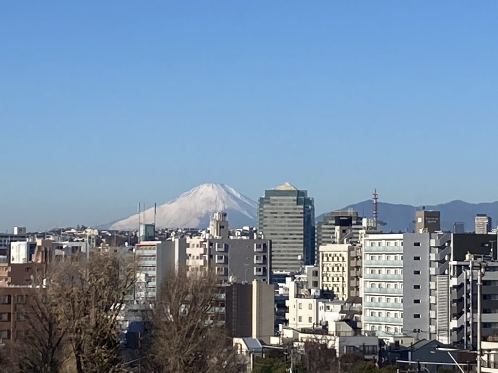 2023年1月1日_西区ヨコエネ本社屋上から撮影した富士山